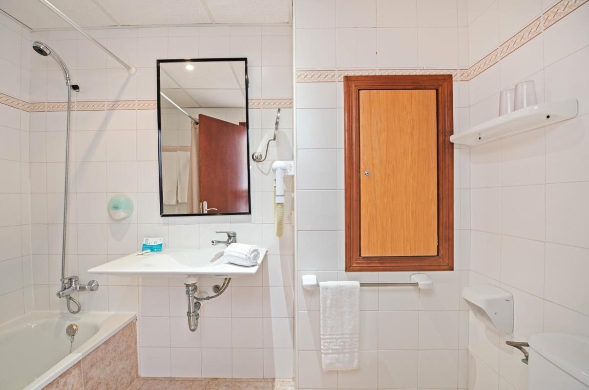 Hotel Bluesea Piscis - Adults Only Port d'Alcúdia Exterior foto
