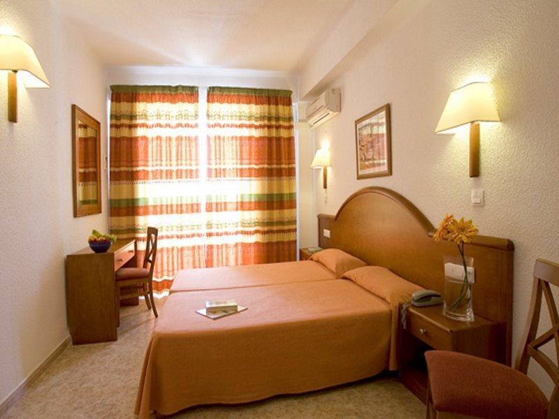 Hotel Bluesea Piscis - Adults Only Port d'Alcúdia Exterior foto
