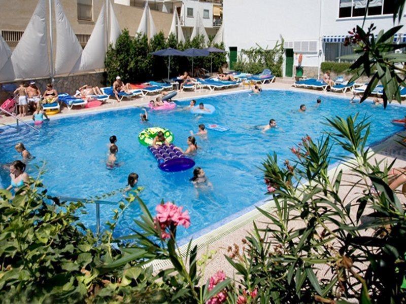 Hotel Bluesea Piscis - Adults Only Port d'Alcúdia Exterior foto
